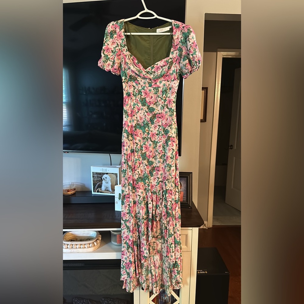 Von Maur dress